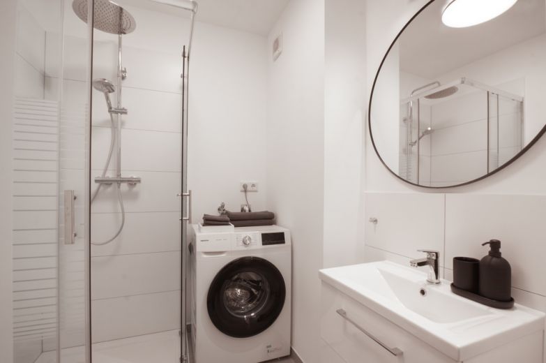*** moderne 2 Zimmerwohnung mit Sonnenbalkon***