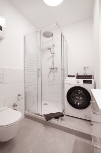 *** moderne 2 Zimmerwohnung mit Sonnenbalkon***
