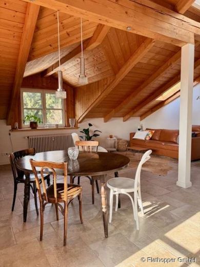 Sch&ouml;ne Dachgeschosswohnung in Kolbermoor Nord - direkt am Waldrand gelegen