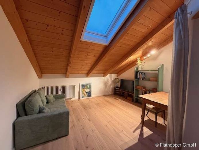 Sch&ouml;ne Dachgeschosswohnung in Kolbermoor Nord - direkt am Waldrand gelegen