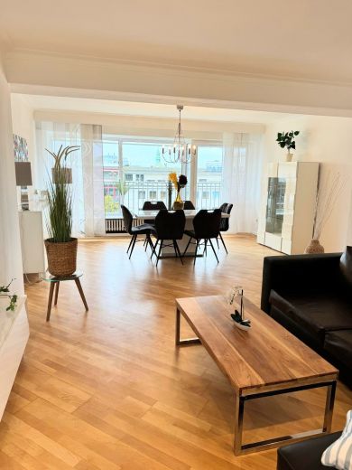 5 Zimmer-Wohnung mit Dachterrasse