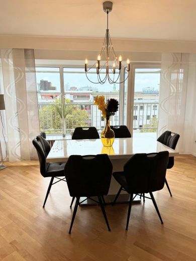 5 Zimmer-Wohnung mit Dachterrasse