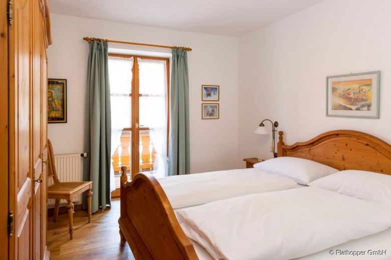 M&ouml;blierte 2-Zimmer-Wohnung mit Balkon in Bad T&ouml;lz