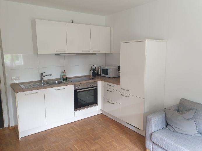 moderne m&ouml;blierte Wohnung f&uuml;r 1 Person mit Festanstellung in Bestlage am Cannstatter Memberg