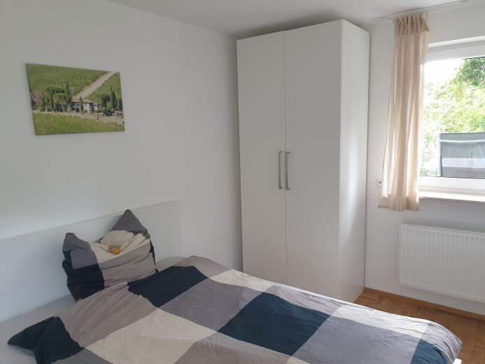 moderne m&ouml;blierte Wohnung f&uuml;r 1 Person mit Festanstellung in Bestlage am Cannstatter Memberg
