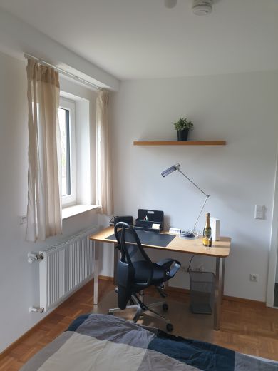 moderne m&ouml;blierte Wohnung f&uuml;r 1 Person mit Festanstellung in Bestlage am Cannstatter Memberg