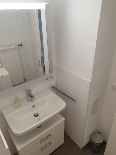 moderne m&ouml;blierte Wohnung f&uuml;r 1 Person mit Festanstellung in Bestlage am Cannstatter Memberg