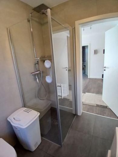 Wundersch&ouml;ne 2-Zimmer-Wohnung mit eigenem Wintergarten