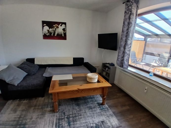 Wundersch&ouml;ne 2-Zimmer-Wohnung mit eigenem Wintergarten