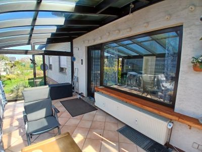 Wundersch&ouml;ne 2-Zimmer-Wohnung mit eigenem Wintergarten