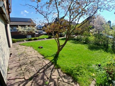 Wundersch&ouml;ne 2-Zimmer-Wohnung mit eigenem Wintergarten