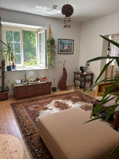 Wundersch&ouml;ne, gro&szlig;e Wohnung auf einem Burggel&auml;nde