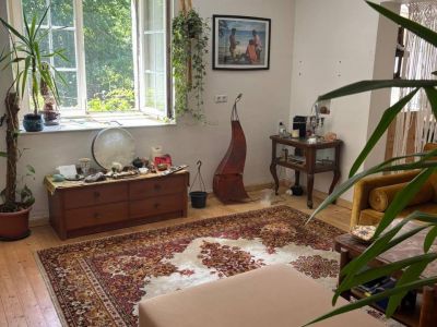 Wundersch&ouml;ne, gro&szlig;e Wohnung auf einem Burggel&auml;nde