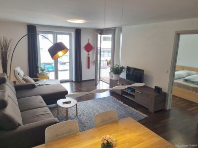 M&ouml;blierte 2-Zimmer-Wohnung mit Balkon in Rosenheim