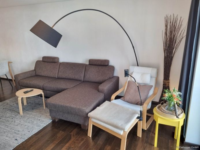 M&ouml;blierte 2-Zimmer-Wohnung mit Balkon in Rosenheim