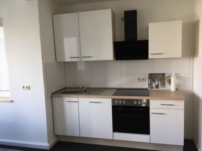 Moderne Bussiness-Wohnung mit 2 Schlafzimmern N&auml;he DBSchenker, HBF, Innogy, Theater!