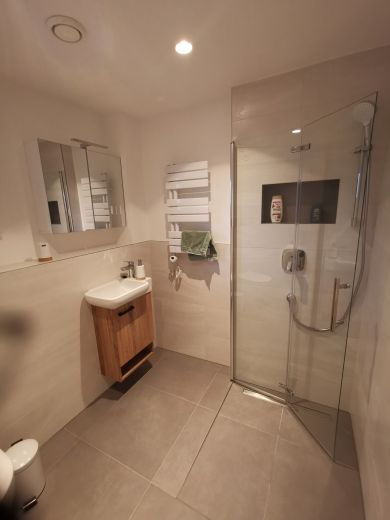 Moderne, vollm&ouml;blierte 2-Zimmer Wohnung in Heimsheim, ruhige und dennoch gute Lage an der A8