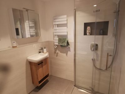Moderne, vollm&ouml;blierte 2-Zimmer Wohnung in Heimsheim, ruhige und dennoch gute Lage an der A8