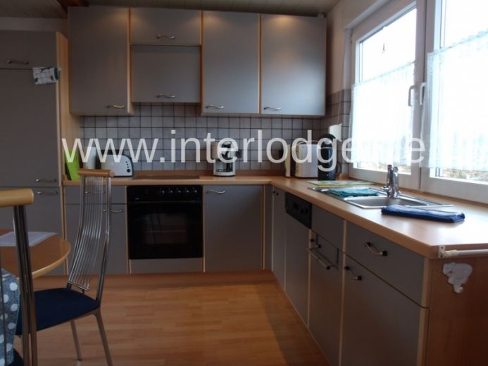 INTERLODGE Sch&ouml;ne, helle, komplett m&ouml;blierte Wohnung in ruhiger Wohnlage in Burgaltendorf.