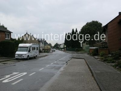 INTERLODGE modern m&ouml;bliertes Apartment in Langenfeld mit Stellplatz