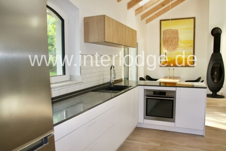 INTERLODGE Hochwertig m&ouml;bliertes Atelier im Park mit Kamin in Neuss-Holzheim