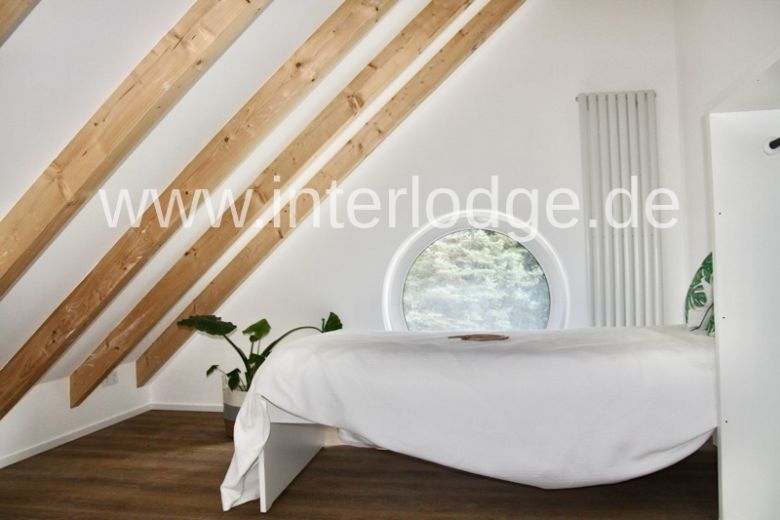 INTERLODGE Hochwertig m&ouml;bliertes Atelier im Park mit Kamin in Neuss-Holzheim