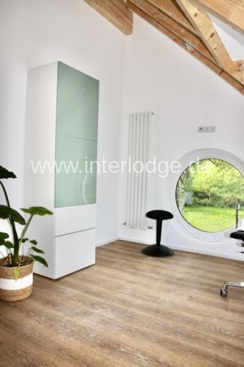 INTERLODGE Hochwertig m&ouml;bliertes Atelier im Park mit Kamin in Neuss-Holzheim