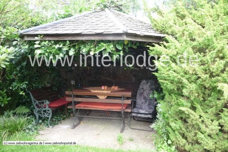 INTERLODGE F&uuml;r Pendler: Komplett m&ouml;bliertes Zimmer mit Kochm&ouml;glichkeit und Gartennutzung