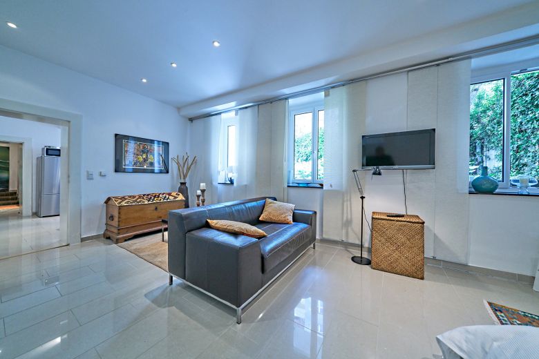 Wundersch&ouml;ne Wohnung in TOP-Lage Unterbilk/ Medienhafen