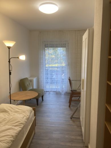 In Essen-R&uuml;ttenscheid m&ouml;blierte 4-Raum-Wohnung