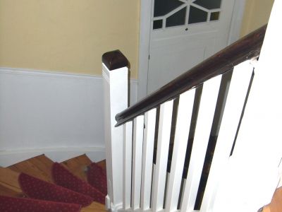 Gro&szlig;z&uuml;gige 4-Zimmer Villenetage / Etage de villa / Four-room upper floor