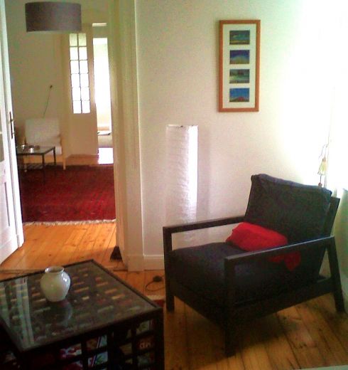 Gro&szlig;z&uuml;gige 4-Zimmer Villenetage / Etage de villa / Four-room upper floor