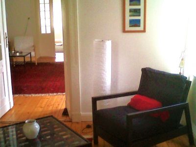 Gro&szlig;z&uuml;gige 4-Zimmer Villenetage / Etage de villa / Four-room upper floor