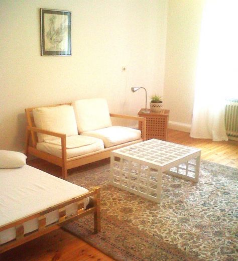 Gro&szlig;z&uuml;gige 4-Zimmer Villenetage / Etage de villa / Four-room upper floor