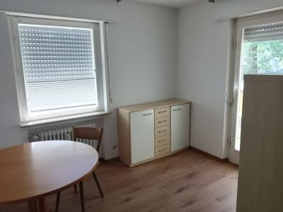 Sch&ouml;nes Zimmer mit Balkon nahe Airport Stuttgart