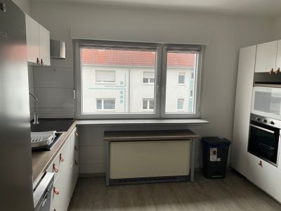 Gehobene Lage, gr&uuml;n, gut angebunden: Moderne Whg  mit Balkon, kurze Wege zur Natur und in die Stadt!