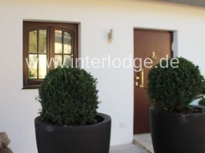 INTERLODGE M&ouml;blierte kleine Luxusvilla "Rosa II" mit Stellplatz und Gartennutzung in Neuss-Holzheim