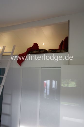 INTERLODGE M&ouml;blierte kleine Luxusvilla "Rosa II" mit Stellplatz und Gartennutzung in Neuss-Holzheim