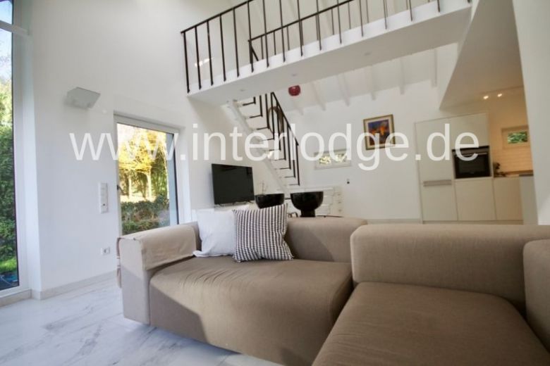 INTERLODGE freistehendes modern m&ouml;bliertes Haus,  2 Etagen mit Luxusausstattung, in Neuss-Holzheim