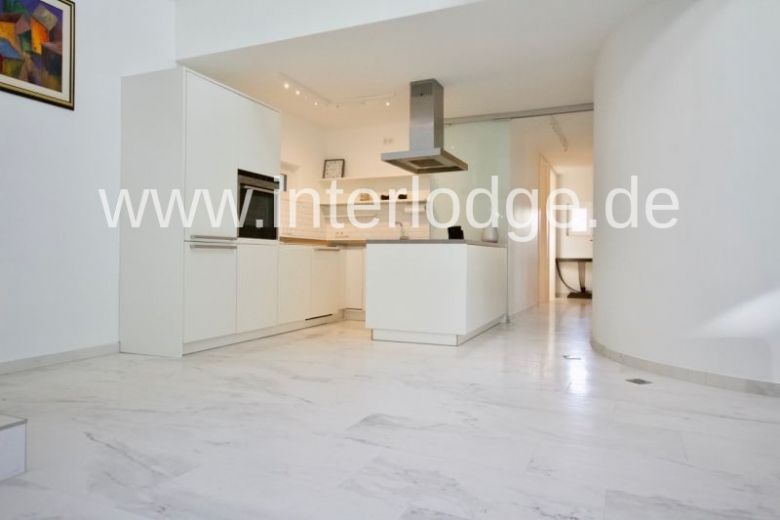 INTERLODGE freistehendes modern m&ouml;bliertes Haus,  2 Etagen mit Luxusausstattung, in Neuss-Holzheim