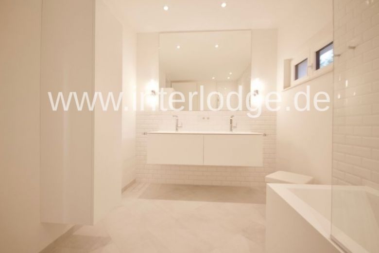 INTERLODGE freistehendes modern m&ouml;bliertes Haus,  2 Etagen mit Luxusausstattung, in Neuss-Holzheim
