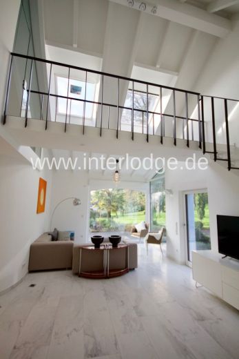 INTERLODGE freistehendes modern m&ouml;bliertes Haus,  2 Etagen mit Luxusausstattung, in Neuss-Holzheim