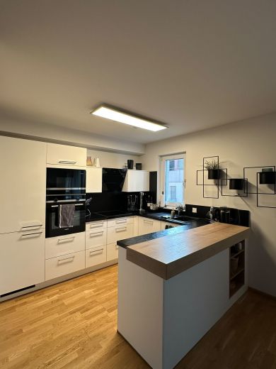 M&ouml;blierte 3-Zimmer Wohnung mit Balkon