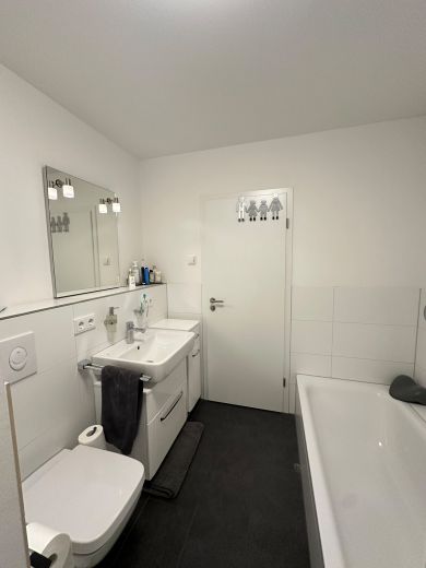 M&ouml;blierte 3-Zimmer Wohnung mit Balkon