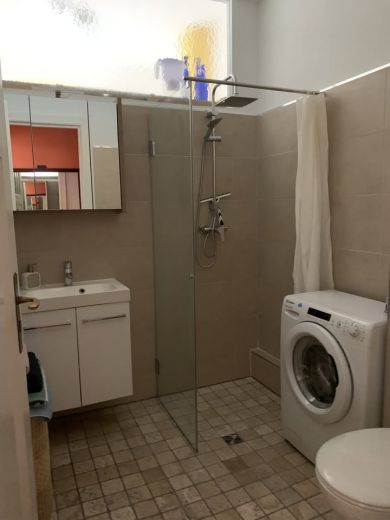 Helle Ein-Zimmer Wohnung in Berlin-Moabit befristet auf 6Monate ab August