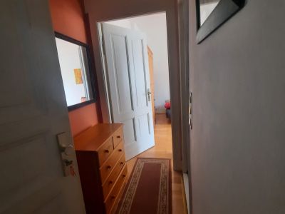 Helle Ein-Zimmer Wohnung in Berlin-Moabit befristet auf 6Monate ab August