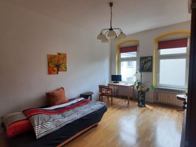 Helle Ein-Zimmer Wohnung in Berlin-Moabit befristet auf 6Monate ab August