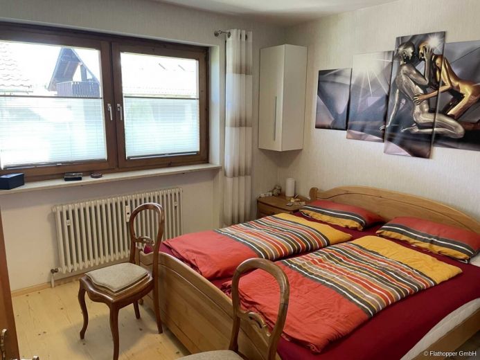 M&ouml;blierte 2-Zimmer-Wohnung mit Balkon in Bergen