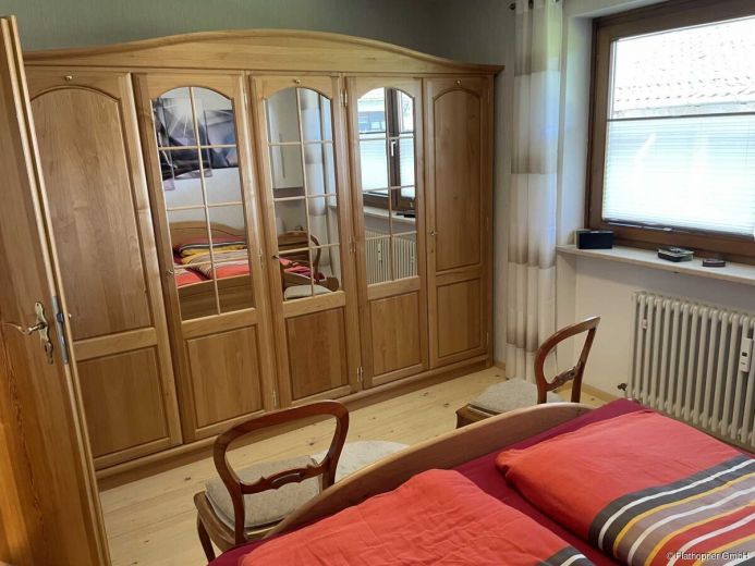 M&ouml;blierte 2-Zimmer-Wohnung mit Balkon in Bergen