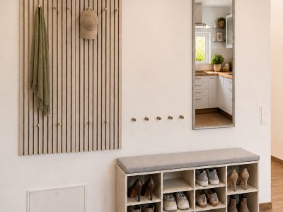 EG Flur mit Garderobe